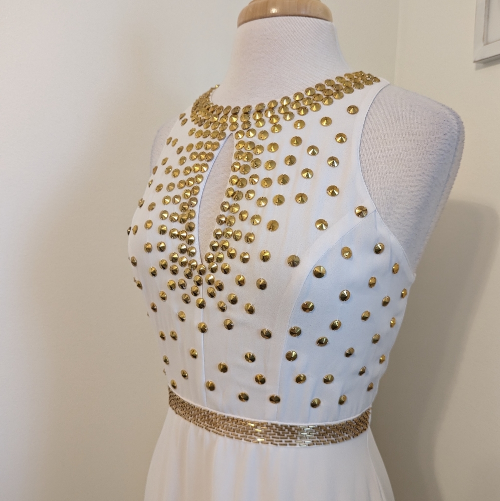 Modern Vintage Boutique Embellished Gown White Gold Medium - Picture 4 of 13